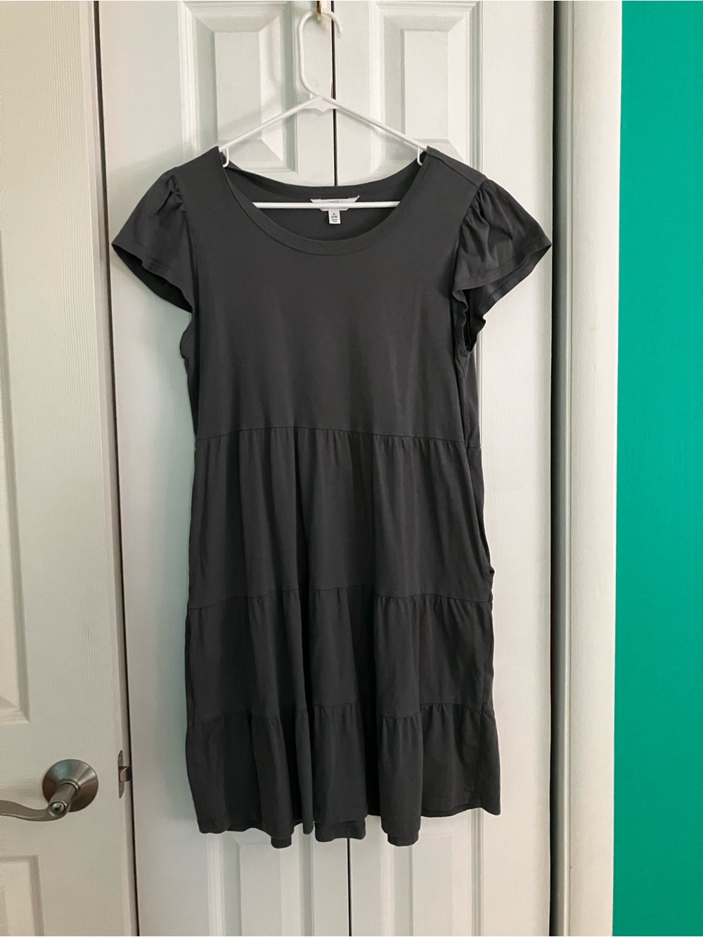Time and Tru Gray Short Sleeve Tiered Dress